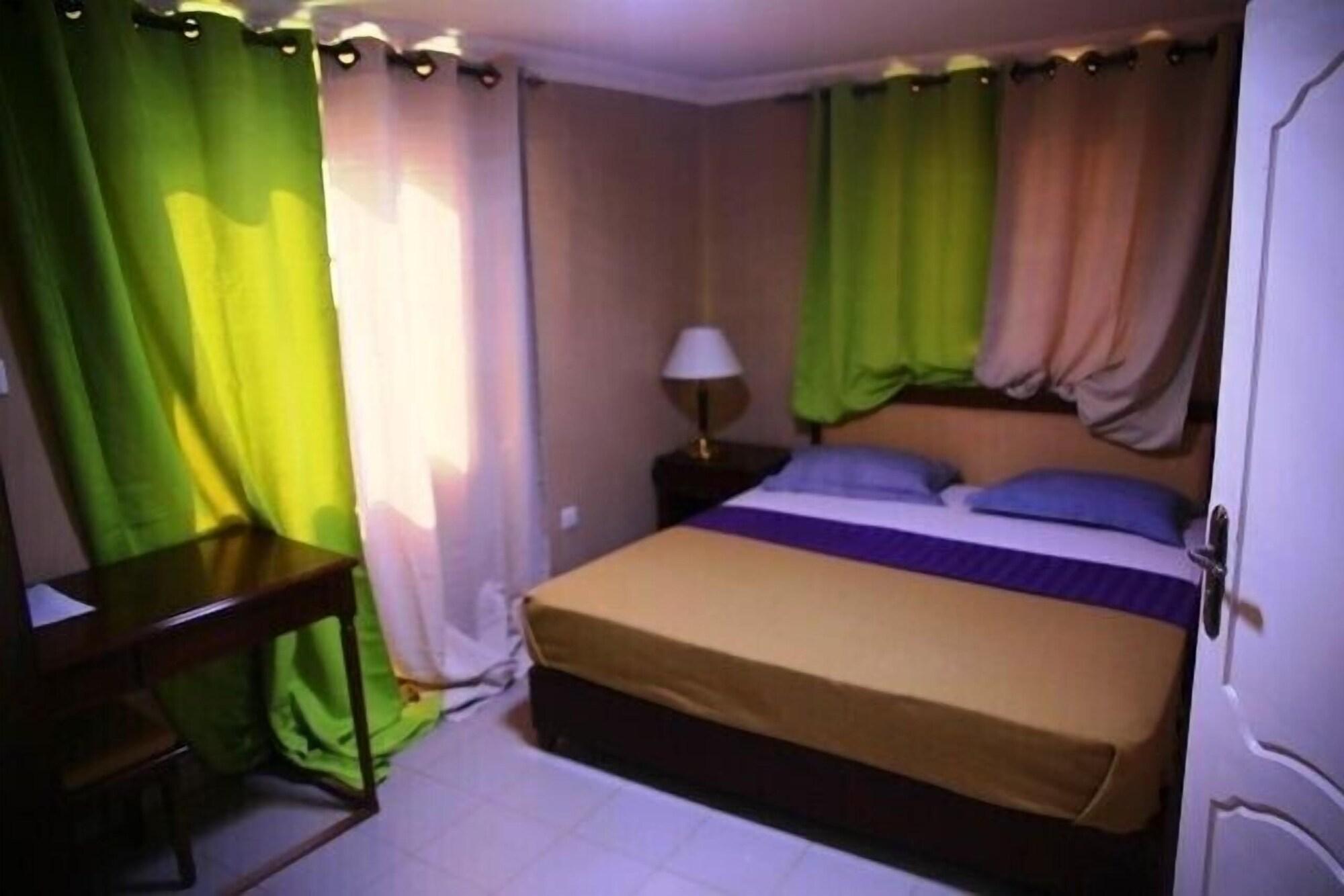 קולולי Mansea Beach Hotel מראה חיצוני תמונה