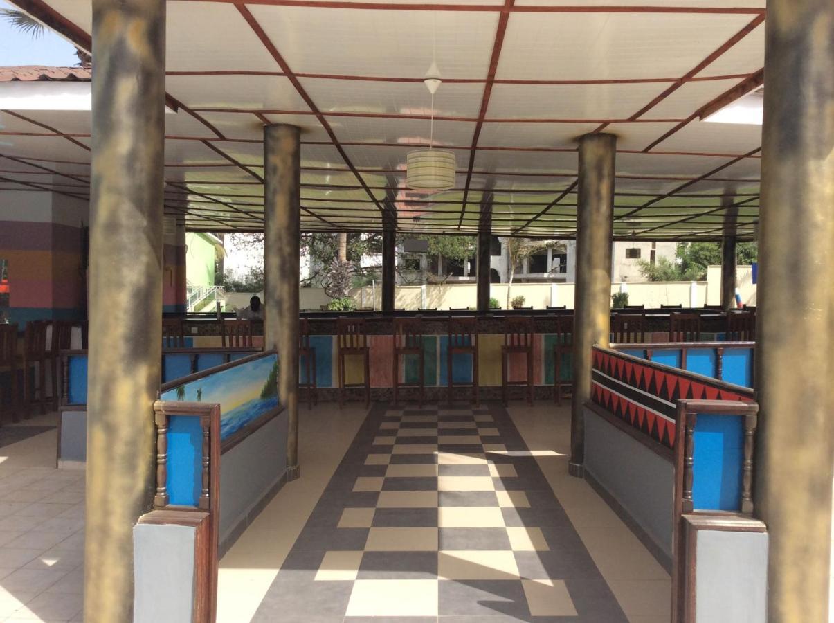קולולי Mansea Beach Hotel מראה חיצוני תמונה