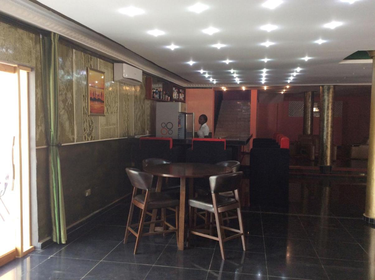 קולולי Mansea Beach Hotel מראה חיצוני תמונה
