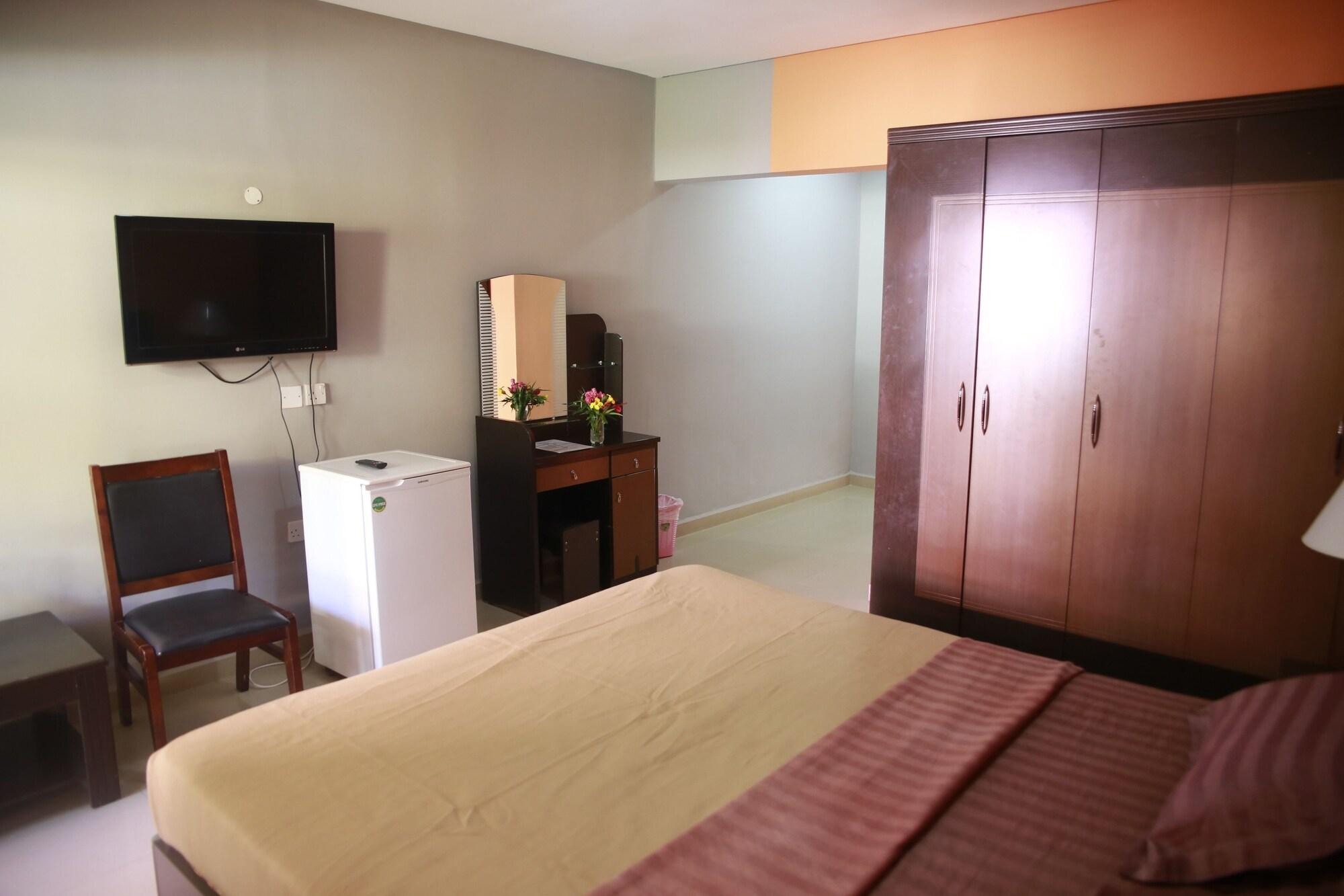 קולולי Mansea Beach Hotel מראה חיצוני תמונה