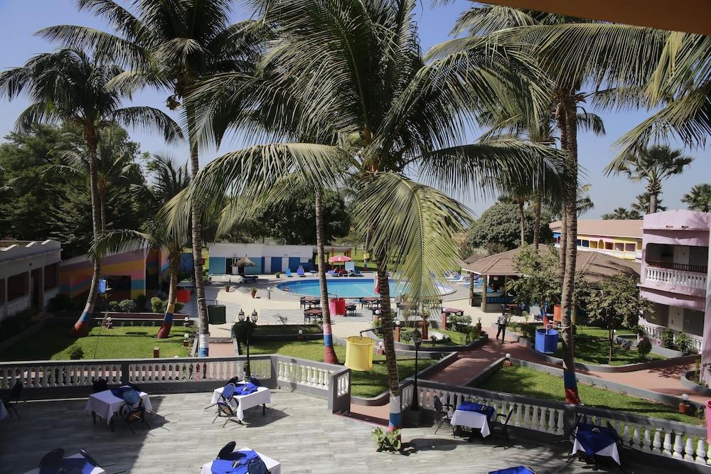 קולולי Mansea Beach Hotel מראה חיצוני תמונה