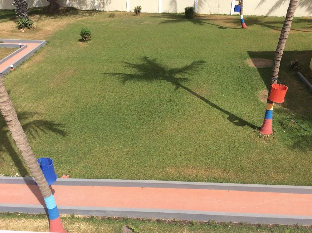 קולולי Mansea Beach Hotel מראה חיצוני תמונה